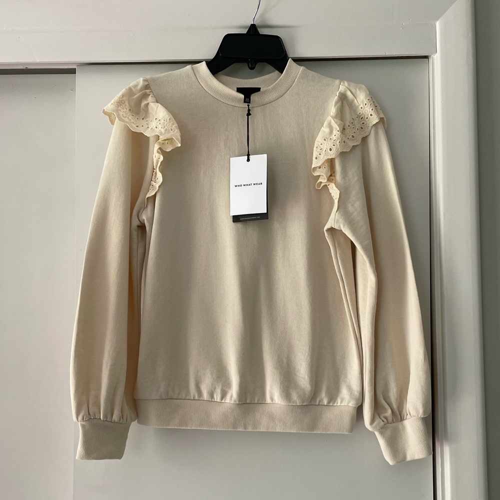 NWT Who What Wear ruffle sweatshirt
